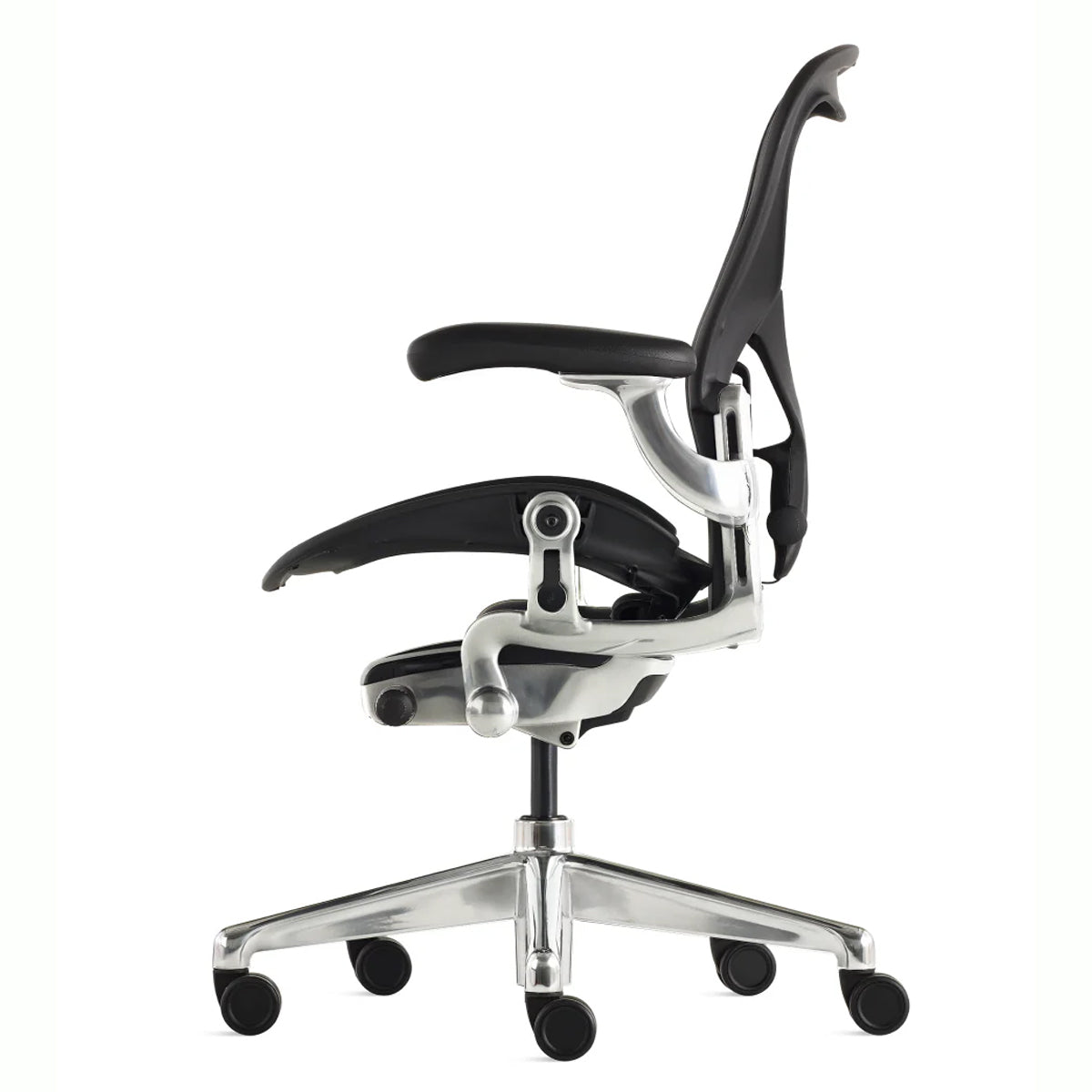 Herman Miller アーロンチェア ブラック/ポリッシュドアルミニウム 堅床/カーペット用キャスター