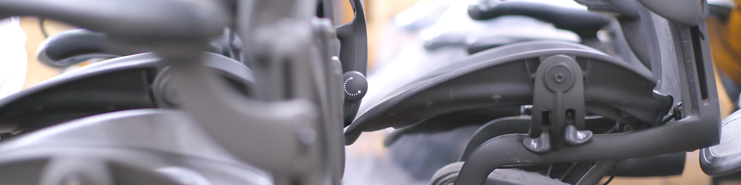 アーロンチェア クラシックのすべてを徹底解説｜リマスタードとの違い