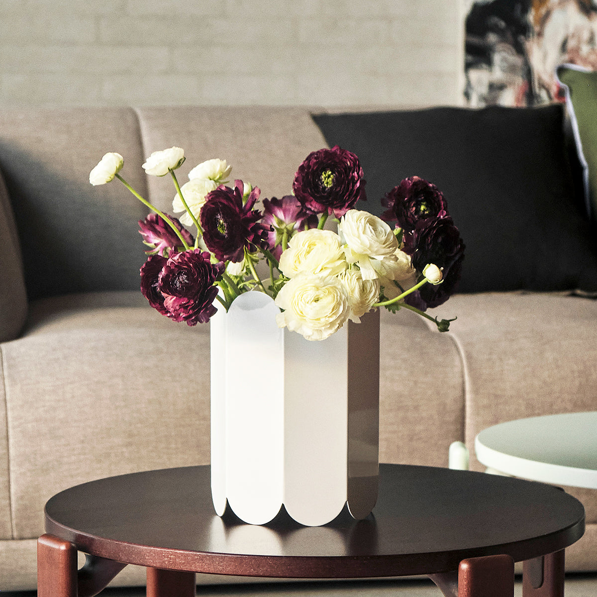 HAY ARCS VASE