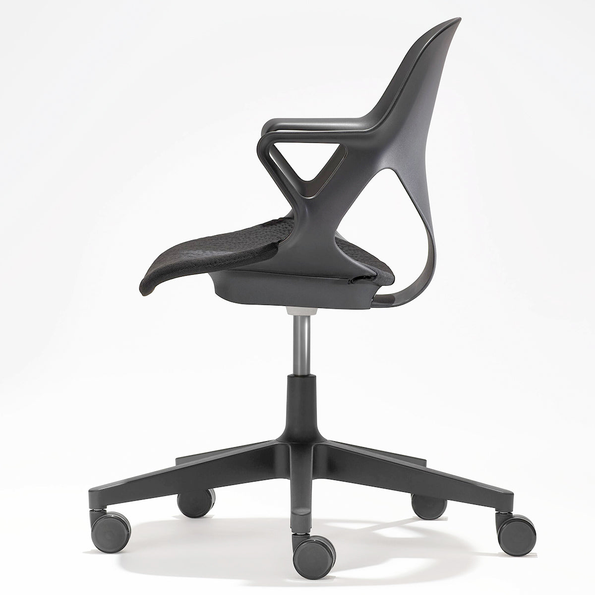 ハーマンミラー ゼフチェア Zeph Chair | ハーマンミラー正規販売店 