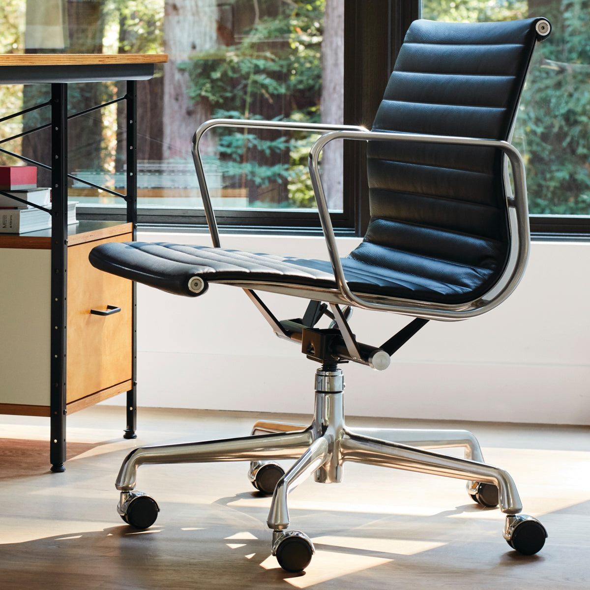 ⭐︎ハーマンミラー　アルミナムグループチェア HermanMiller(ハーマンミラー)「イームズアルミナムグループ