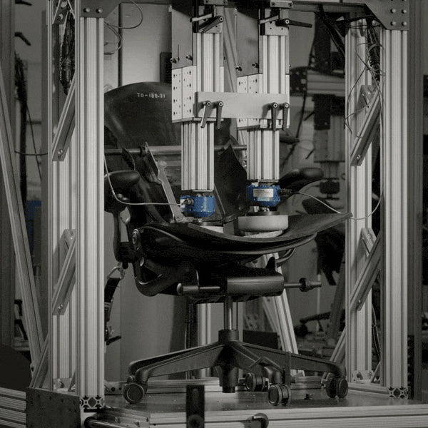 Herman Miller アーロンチェア ミネラル・ポリッシュドアルミニウム  堅床/カーペット用キャスター